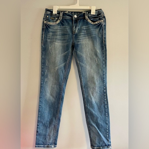 L.A. Idol USA Rhinestone Pocket Jeans - Picture 4 of 7